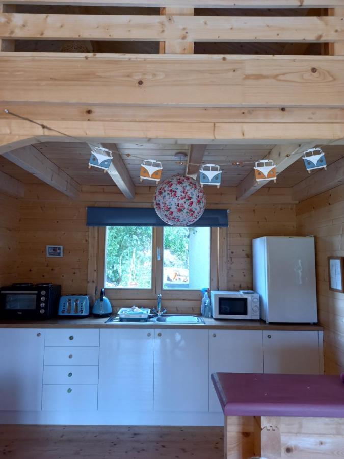Springbank Cabin Insch Exteriör bild