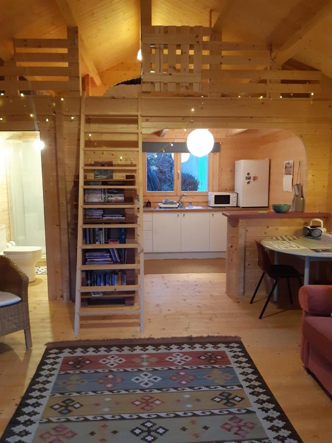Springbank Cabin Insch Exteriör bild